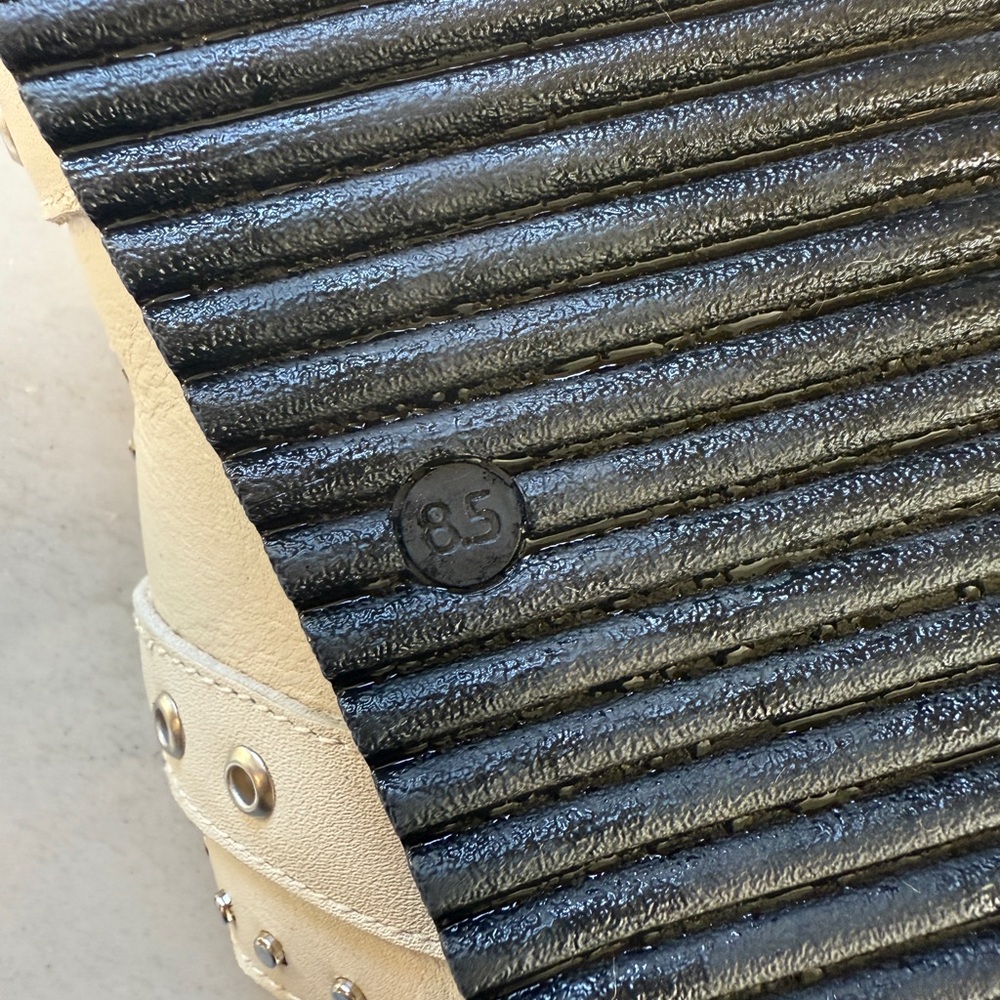 Steve Madden White Cream Studded Slide Sandals - Picture 3 of 3